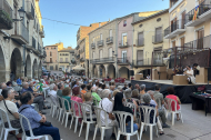 'Cançons amb trementina' omple la plaça U d'Octubre de les Borges