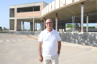 Jordi Piró, al lloc que ocupava un concessionari de cotxes i haurà d’instal·lar-se el hub sanitari.