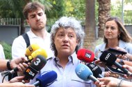 La subdirectora de Protecció Civil, Imma Solé, en una atenció als periodistes al Departament d'Interior.