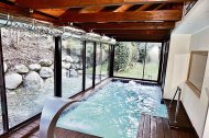 La zona de spa de l’Hotel Spa Riberies de Llavorsí.; Array