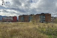 Un dels solars on es construiran els habitatges a la Seu d'Urgell.