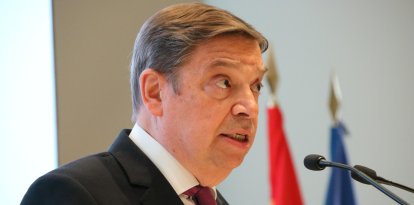 El ministre d'Agricultura, Luis Planas, aquest dilluns en una roda de premsa a Madrid