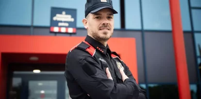 Daniel, l’agent dels Mossos d’Esquadra que va salvar el nen a Solsona amb la maniobra de Heimlich. - OSCAR BAYO / REGIÓ 7