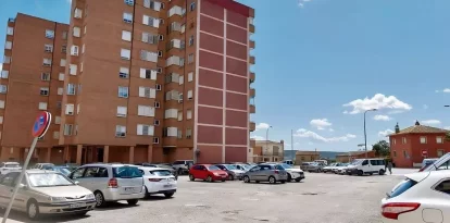 La licitació dels 50 habitatges de l’avinguda Aragó de Fraga continua pendent un any després de ser anunciada a tot drap per la DGA. - PAU PASCUAL PRAT