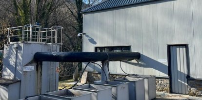 Panoràmica general dels filtres de la planta pilot a la depuradora de la vall de Boí.