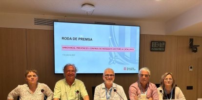 Responsables sanitaris i d’altres departaments, ahir a Barcelona. - GENERALITAT