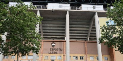Una vista general de la façana principal del Camp d’Esports. - AMADO FORROLLA