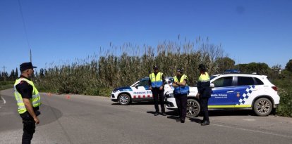 Imatge d’arxiu d’un control conjunt de Mossos i Urbana a l’Horta de Lleida. - ACN