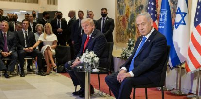 El primer ministro de Israel, Benjamin Netanyahu, y el presidente de Estados Unidos, Donald Trump, este lunes en Tel Aviv.
