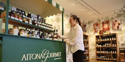 Productes gastronòmics lleidatans a Aitona Gourmet, a La Roca Village. - AMADO FORROLLA