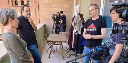 Lluïsa Pla, amb l’actor Abel Folk, durant l’enregistrament. - LLUÏSA PLA