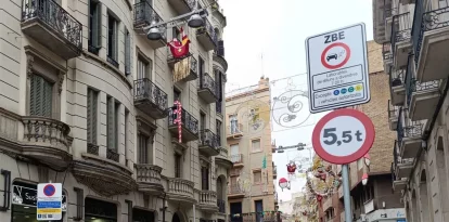 Els accessos a la Zona de Baixes Emissions estan senyalitzats i compten amb càmeres. - S.E.