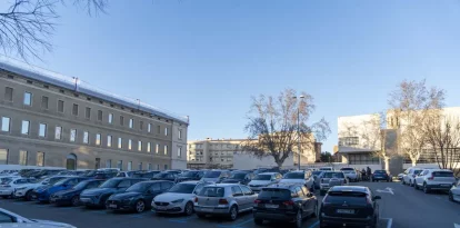 La zona entre la biblioteca i el Museu de Lleida que volen que sigui una “illa de la cultura”. - PAU PASCUAL PRAT