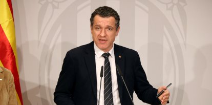 El conseller d'Agricultura, Òscar Ordeig, en roda de premsa per anunciar nous positius en pesta porcina africana.