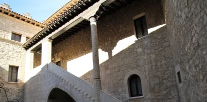 Els orígens del castell, gòtic en els seus últims elements, daten del segle VIII. - AJUNTAMENT DE MEQUINENSA