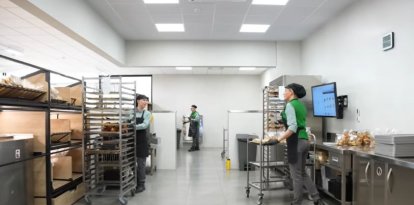 Una zona de preparació d'una 'Botiga 9' de Mercadona