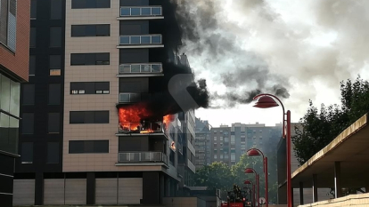 VÍDEO. Espectacular incendi en un edifici de Lleida