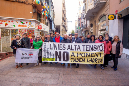 Una protesta aquest mes a Lleida contra línies d’alta tensió.