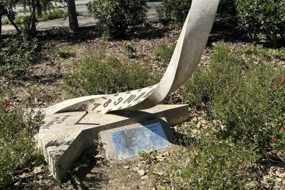 El rellotge a la seua ubicació actual.