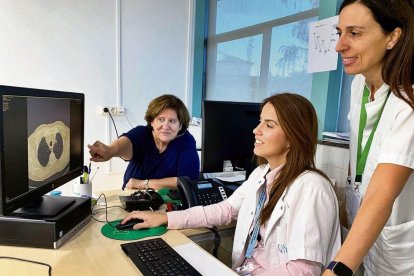 Consulta del Servei Territorial de Pneumologia a l’hospital Santa Maria de Lleida. - ICS