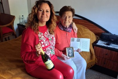 Manuela Cervera celebrant la pensió