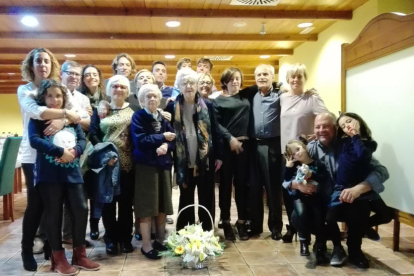 Felicita els teus familiars i amics pel seu aniversari, sant, casament enviant fotos a cercle@segre.com