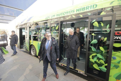 La flota d'Autobusos de Lleida ja compta amb cinc vehicles híbrids
