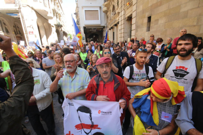 Imatges de la manifestació a la plaça de la Paeria