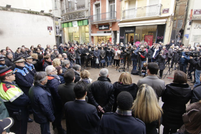 Minut  de silenci a la plaça Paeria de Lleida pels dos agents rurals assassinats a Aspa.