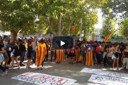 Un miler d'estudiants surt al carrer a Lleida en defensa de l'1-O