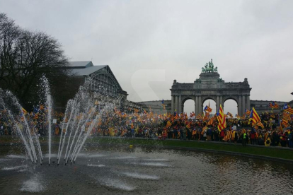 Miles de leridanos han viajado hasta la capital de Bélgica.