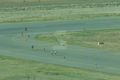 Cerca de 400 atletas a la prueba disputada por la pista