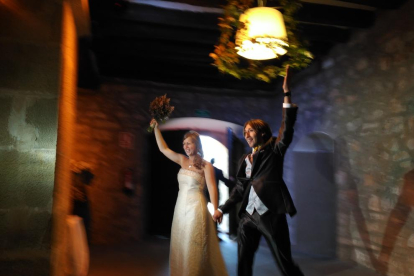 Felicita els teus familiars i amics pel seu aniversari, sant, casament enviant fotos a cercle@segre.com