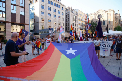 Manifestació descentralitzada de la Comissió Unitària 28-J per a l'alliberament lesbià, gai, transsexual, bisexual i intersexual