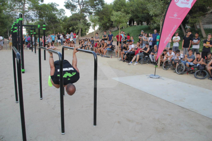 Estrena del parc de 'street workout' de Santa Cecília