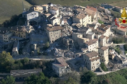 Edificis esfondrats a Castelluccio di Norcia.