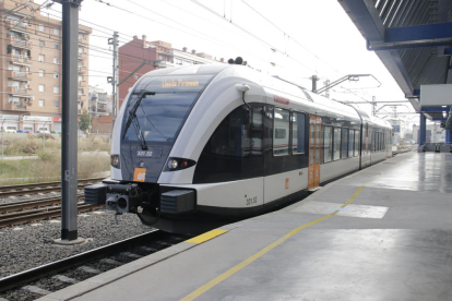 El tren de La Pobla, este mes en la estación de Lleida.