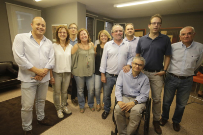 Membres de la candidatura de Reñé després de conèixer els resultats de les votacions.