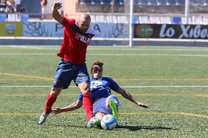 Els jugadors de Jordi Cortés van completar un bon partit en un dels camps més complicats de la categoria.