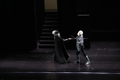 Un momento de la ópera ‘Don Giovanni’ de Mozart que tuvo lugar ayer en el Teatre de la Llotja. 
