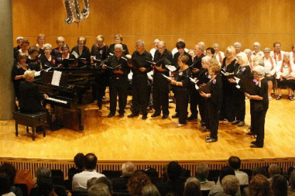 L’ajuntament de Tàrrega va acollir ahir la presentació de les activitats. A la dreta, concert a l’Auditori Enric Granados de Lleida.