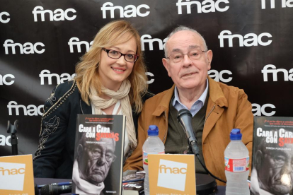 Teresa Porqueras i el pare Gallego en la presentació del llibre ‘Cara a cara con Satanás’ i l’actor Christopher Walken, ahir a Sitges.