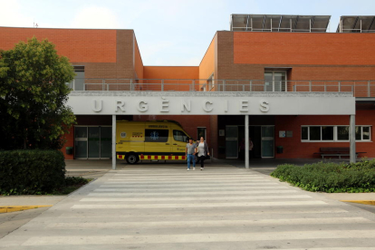 Imatge de l’entrada d’Urgències de l’Hospital d’Igualada.