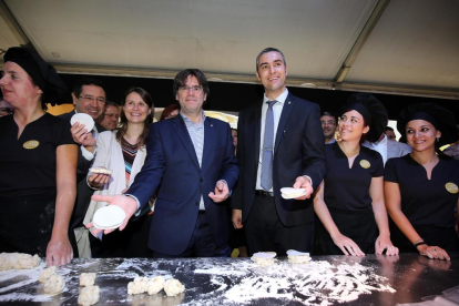 El presidente Puigdemont, este fin de semana en la Feria del Turrón de Agramunt.