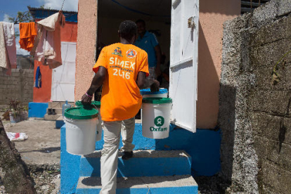 Les promeses d’ajuda a Haití es multipliquen per evitar epidèmies
