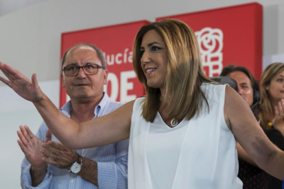 Díaz, ahir en la compareixença després de la reunió de la direcció del PSOE andalús a Sevilla.