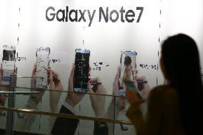 Samsung ofereix el recanvi del Note 7 als aeroports després de la prohibició per volar