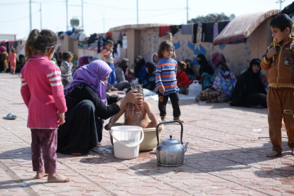 Desplaçats per l’ofensiva sobre Mossul al camp de refugiats Dibaga, als afores d’Irbil.