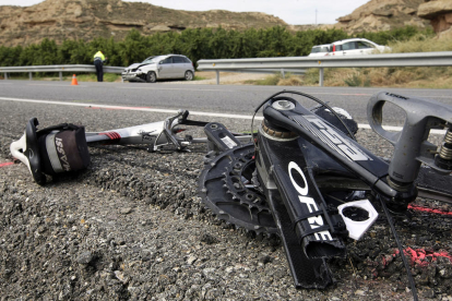 Imagen de archivo del día del accidente en Soses donde murieron dos ciclistas arrollados por un conductor presuntamente ebrio en 2015. 