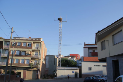 L’antena de telefonia del carrer Molí, que s’ha de traslladar.